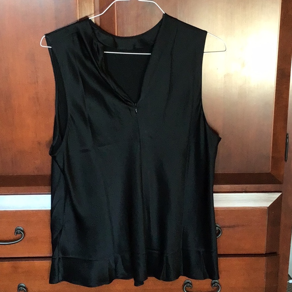 Banana Republic Silk Sleeveless top